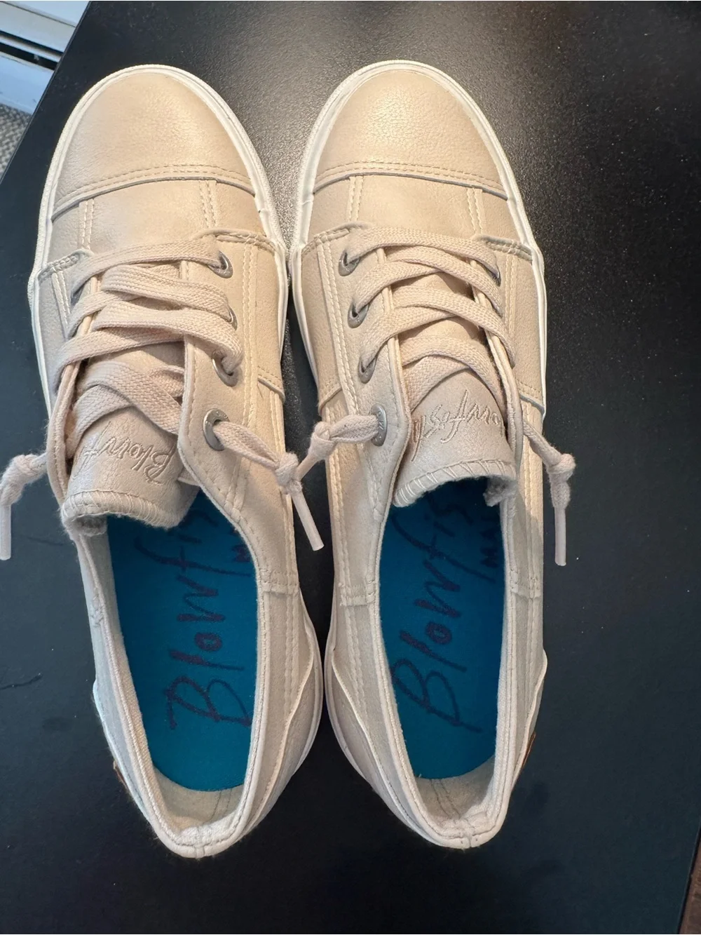 Blowfish Neutral Beige Low-Top Lace-Up Sneakers